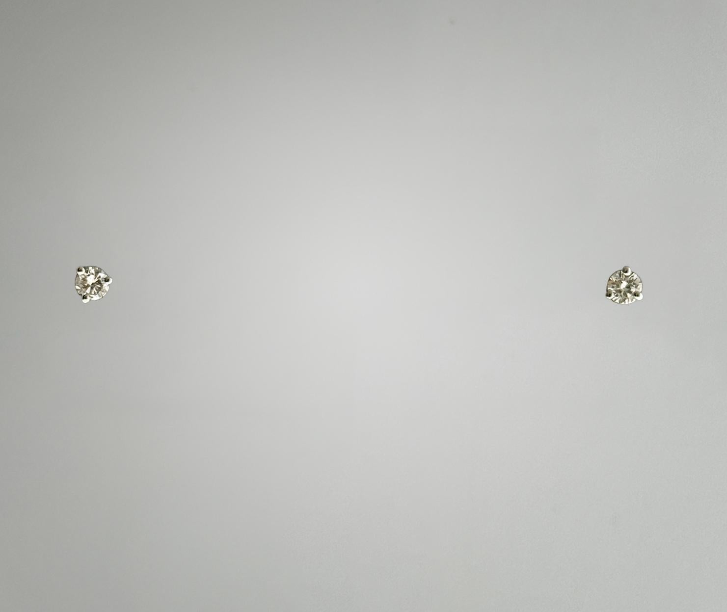 Round Cut 0.25 Carat Total Natural Round Diamond Studs in 14K White Gold For Sale