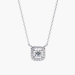 0.25 Ctw Solitaire Diamond Square Halo Necklace 14K Gold