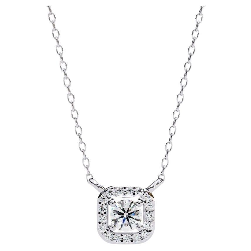 0.25 Ctw Solitaire Diamond Square Halo Necklace 14K Gold For Sale
