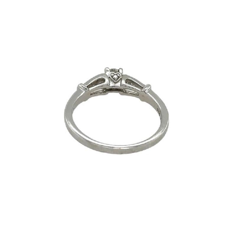 Women's 0.25ct Classic Solitaire Diamond Ring in 9ct Gold For Sale