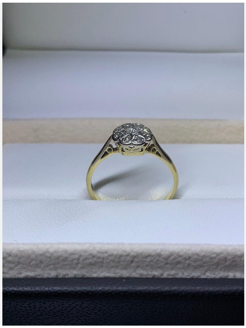 Round Cut 0.25ct Diamond antique chunky solitaire engagement ring in 18ct yellow gold For Sale