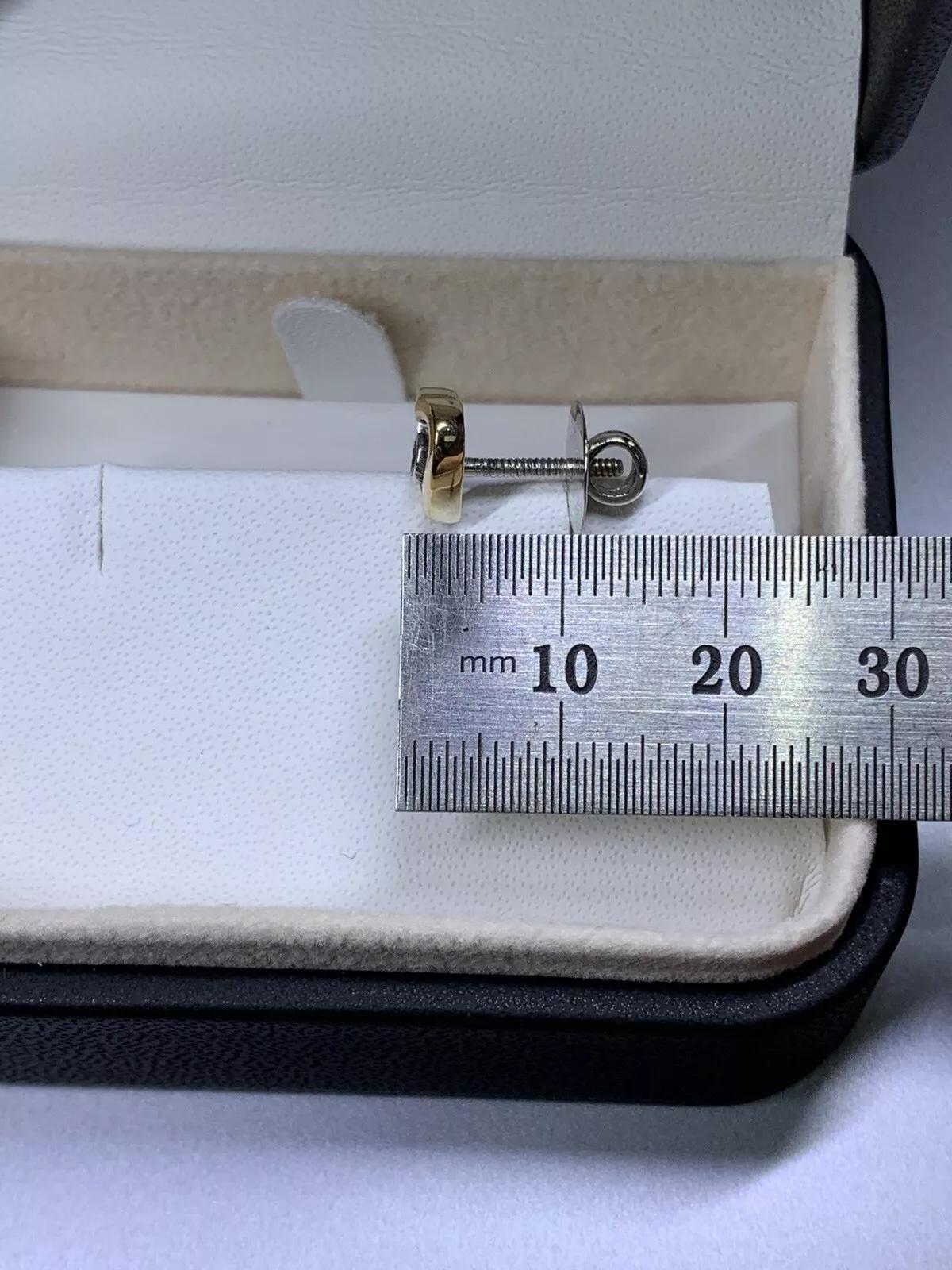 Donna Orecchini a perno con solitario di diamanti da 0,25 ct. in oro giallo 18 ct. in vendita