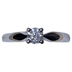 Anillo de compromiso solitario de diamantes de 0,25 ct en oro blanco de 18 ct