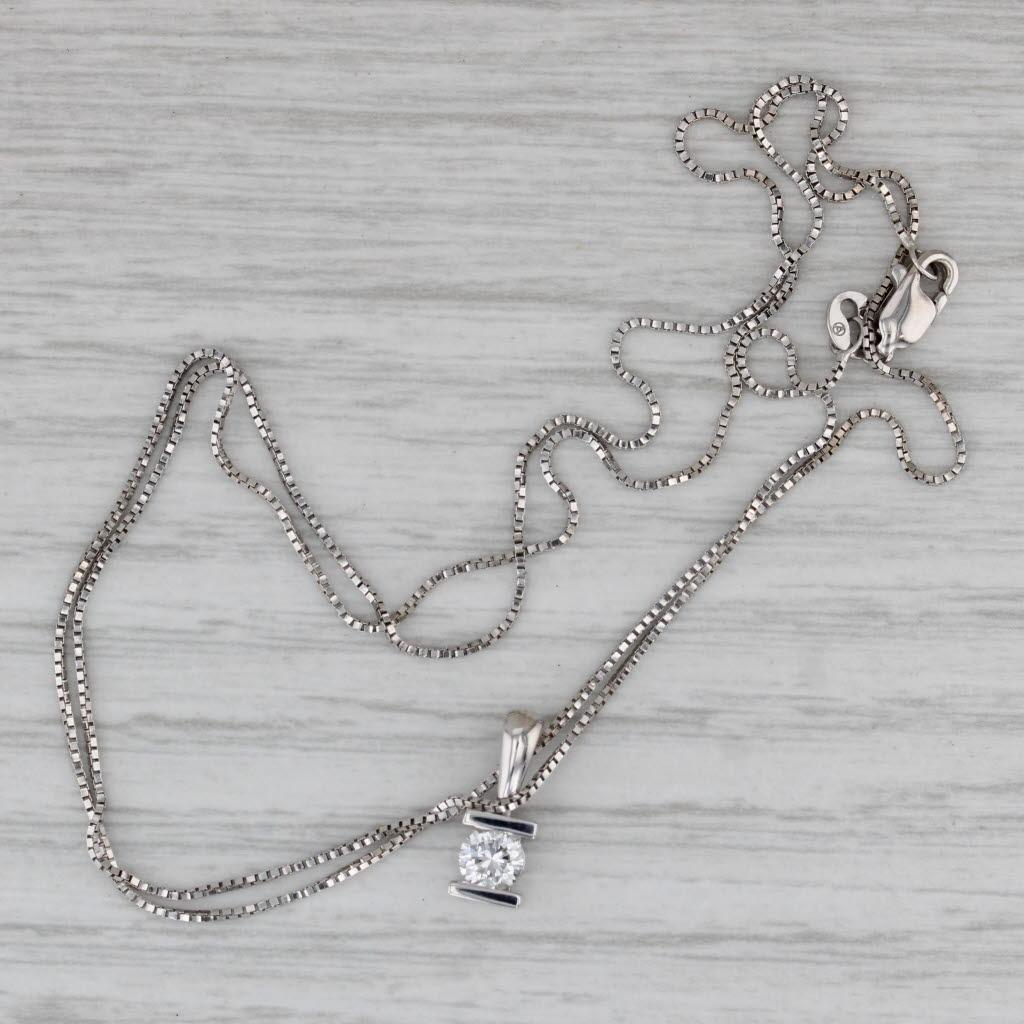 Taille ronde Collier pendentif solitaire en diamant de 0,25ct en or blanc 14k Chaîne de 19