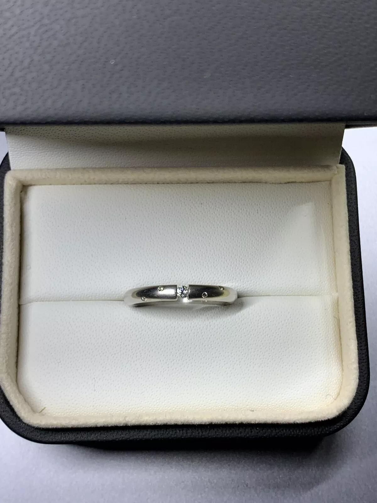 Round Cut 0.25ct Floating diamond chunky solitaire engagement ring 18ct white gold For Sale