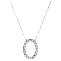 Pendentif ovale en or blanc 18 carats avec diamants ronds de 0,25 carat