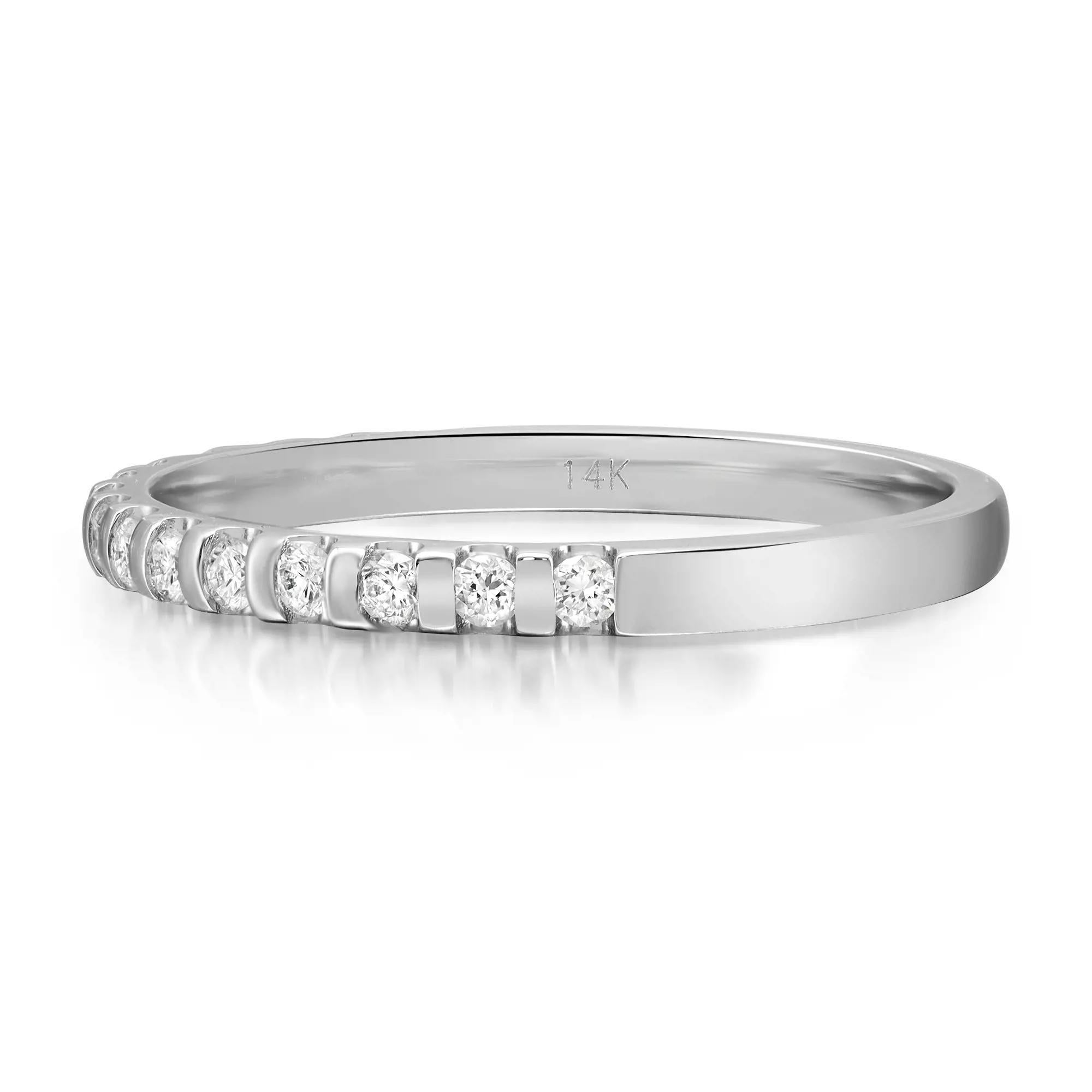 0.25cttw Bar Set Round Cut Diamond Wedding Band Ring 14k White Gold In New Condition For Sale In New York, NY
