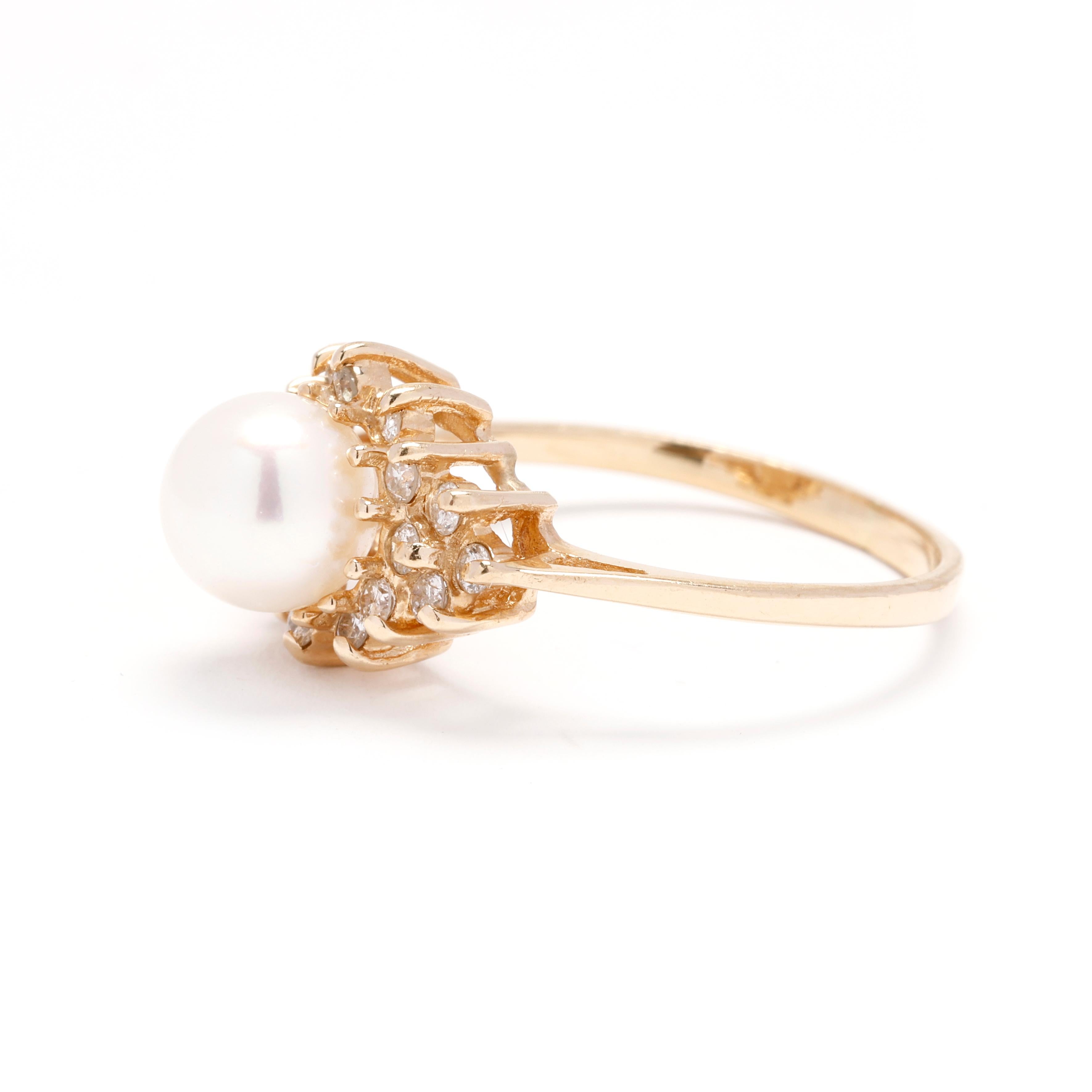  0.25ctw Diamond and Pearl Cluster Ring, 14k Yellow Gold, Ring Size 5.5 In Good Condition For Sale In McLeansville, NC
