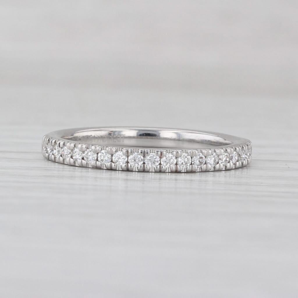 Fascia nuziale con diamante da 0,25 ct. in oro bianco 14k, misura 5,5 Anello anniversario impilabile In condizioni buone in vendita a McLeansville, NC