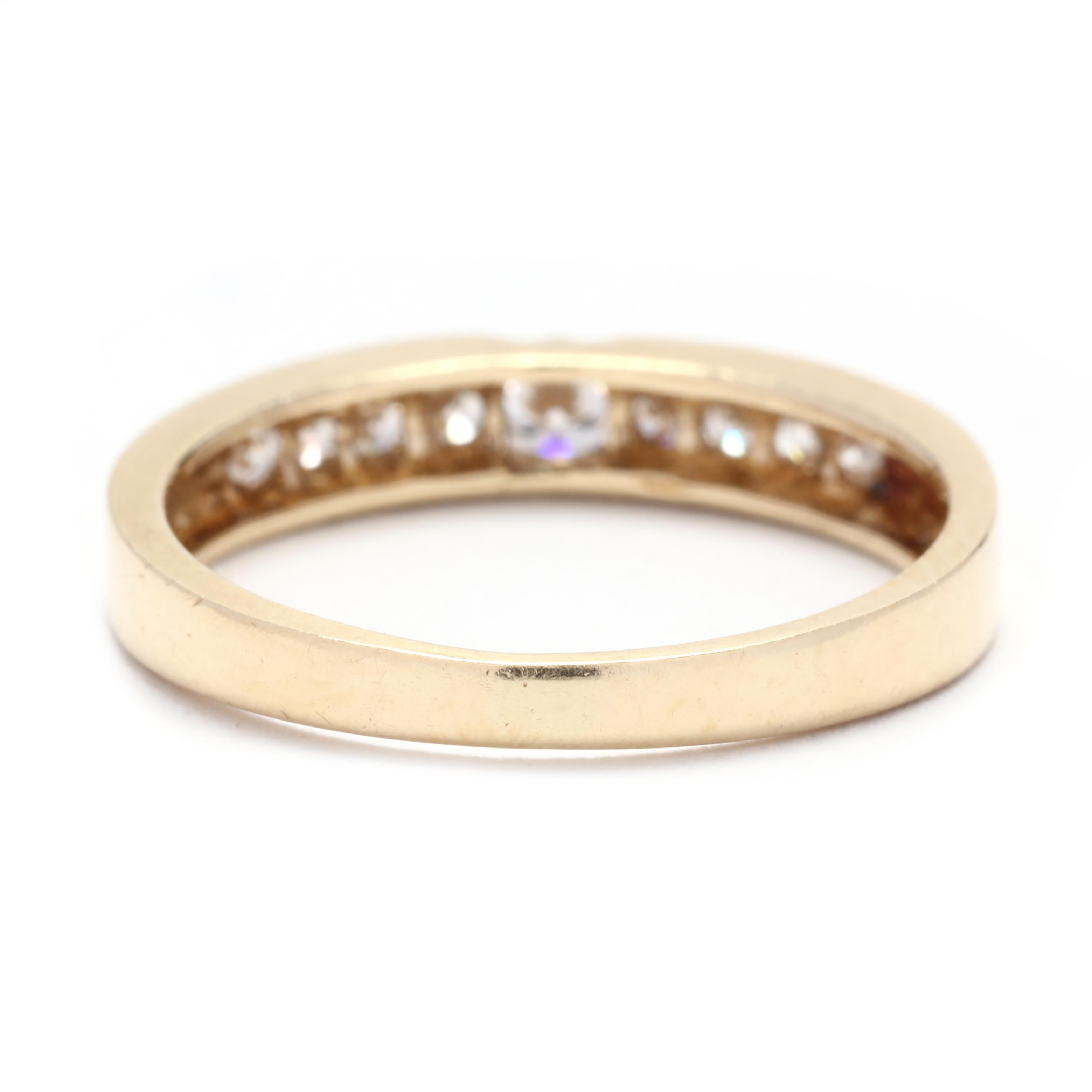 Taille brillant 0.25ctw Multi Diamond Band Ring, 14K Yellow Gold, Taille de bague 5.5, empilable en vente