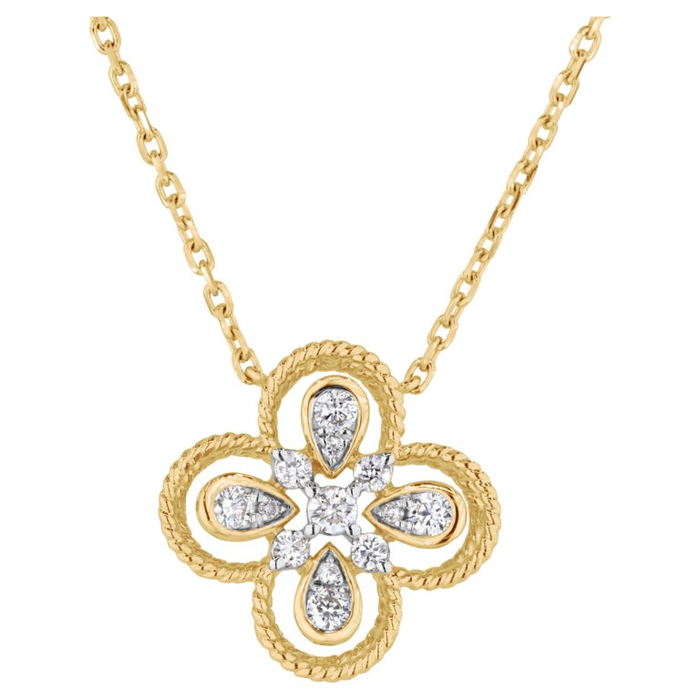 0.26 Carat Clover Flower Diamond Pendant in 14k Yellow Gold For Sale