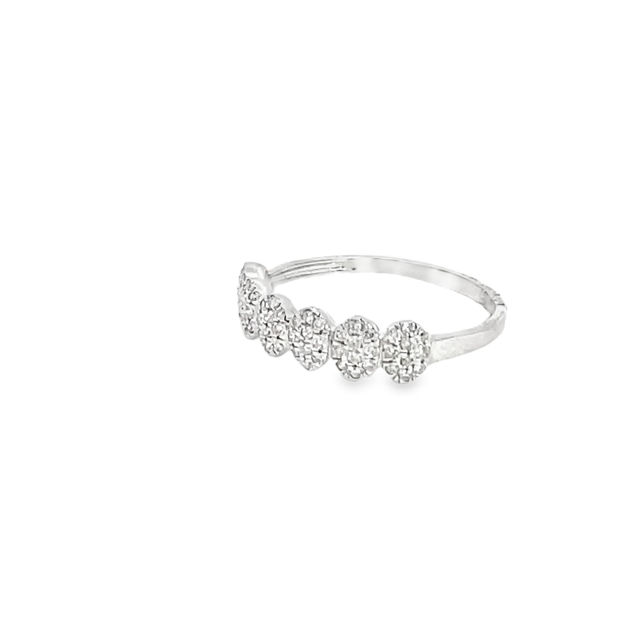 Women's or Men's 0.26 Carat Diamond Oval Cluster Fashion Ring For Sale