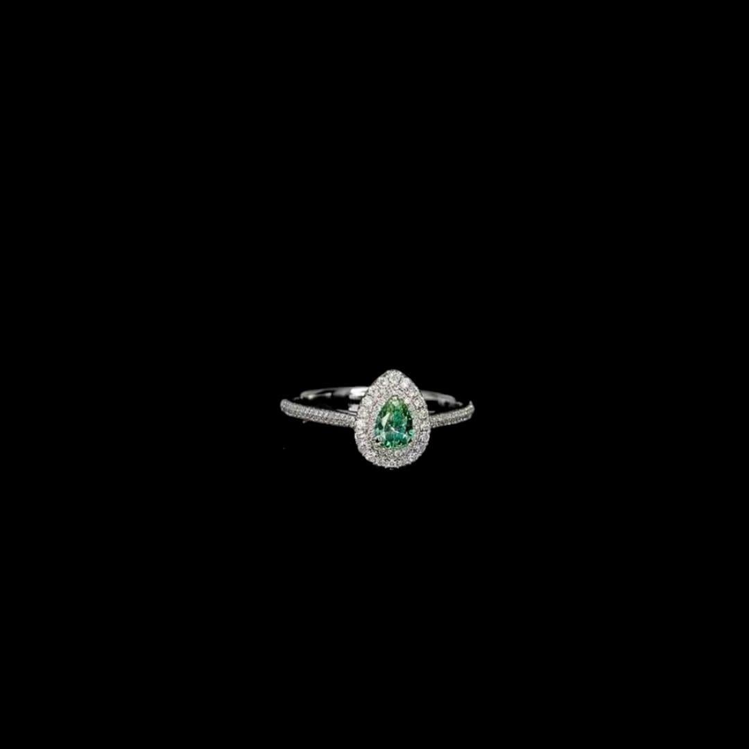 0.26 Carat Fancy Green Diamond Ring VS Clarity AGL Certified For Sale 1
