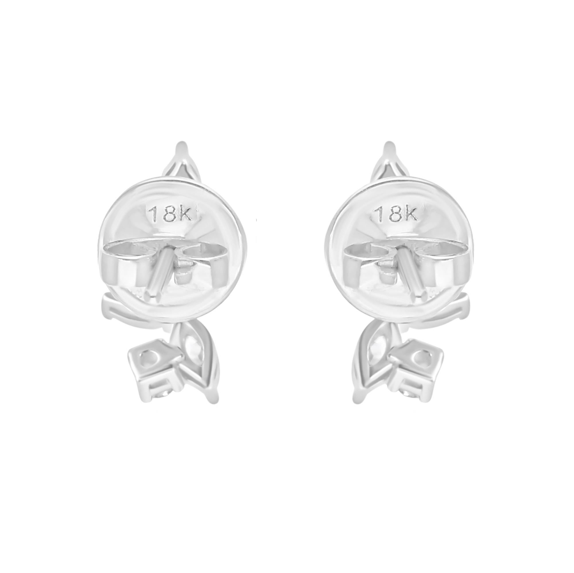 Taille poire 0.26 Carat Marquise Pear Round Brilliant Cut Diamond Earrings 18k White Gold en vente