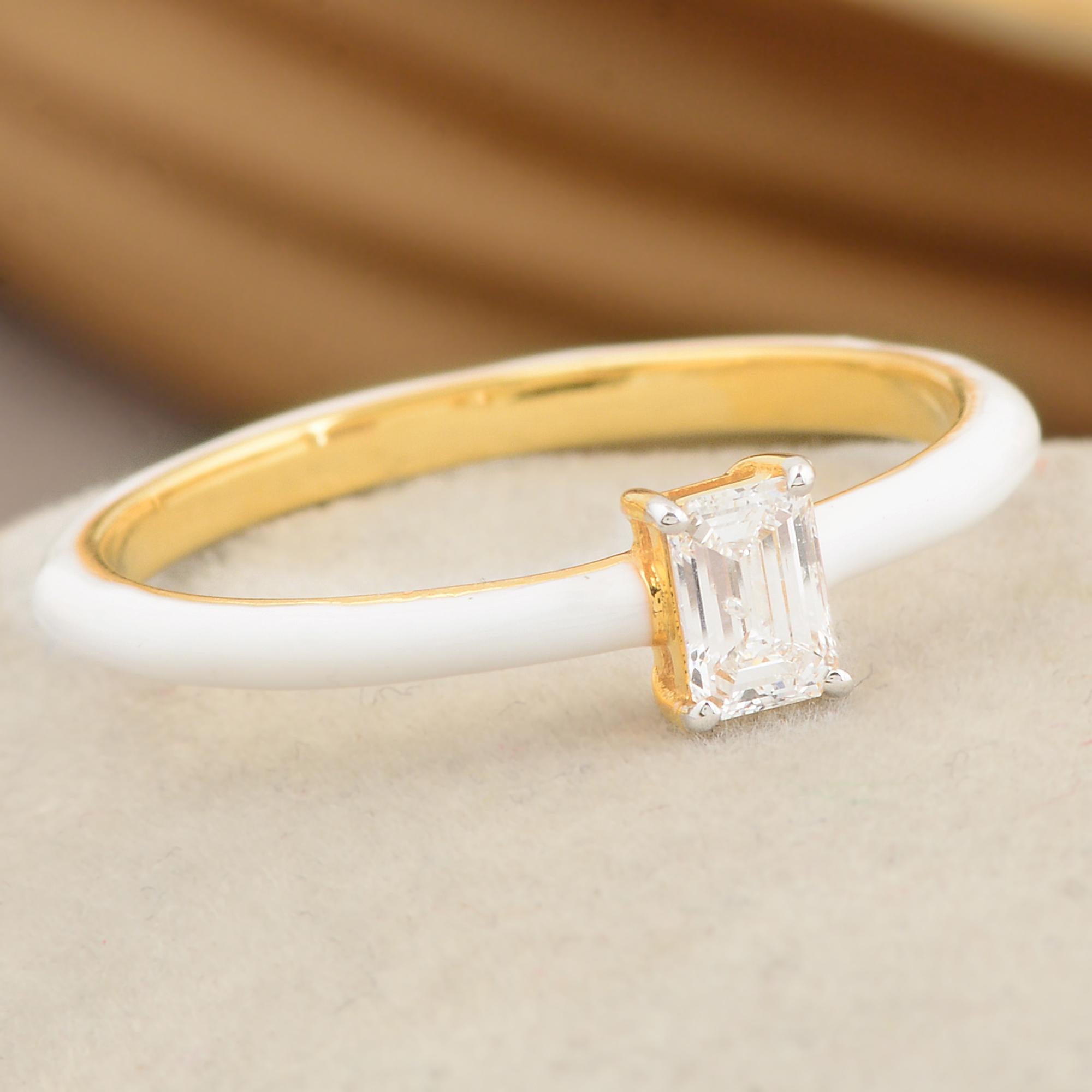 For Sale:  0.26 Carat Solitaire Emerald Cut Diamond Band Ring White Enamel 18k Yellow Gold 4
