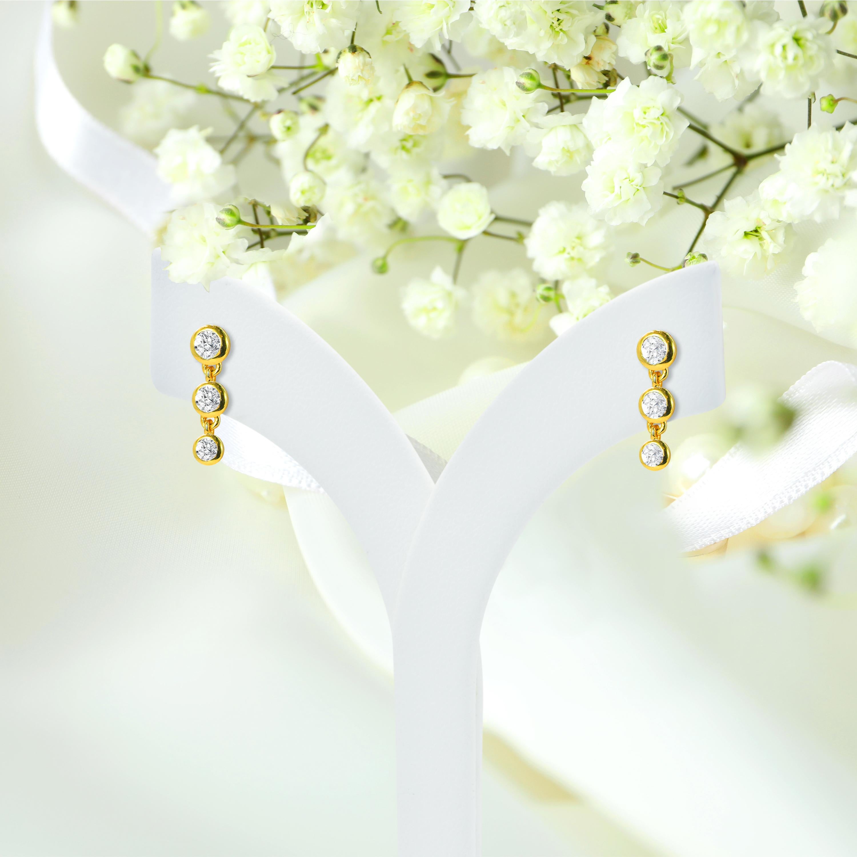 Women's or Men's 0.26ct Diamond Bezel Studs Earrings in 14k Gold For Sale