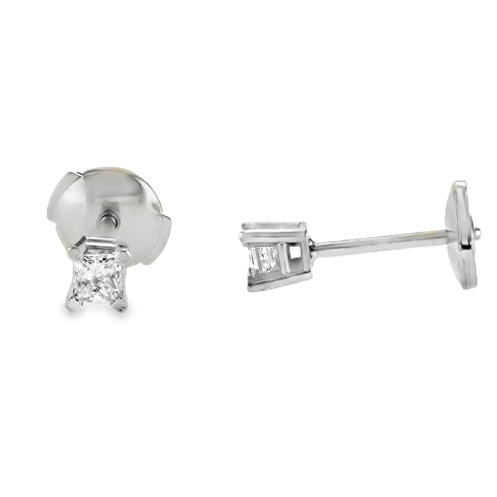 0.26 CT Natural Princess Cut Diamond 14K Gold White Stud Earsings (Boucles d'oreilles en or blanc) Excellent état - En vente à Los Angeles, CA