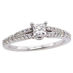0,26 ct Diamante Tolkowsky talla princesa en oro blanco de 18 ct