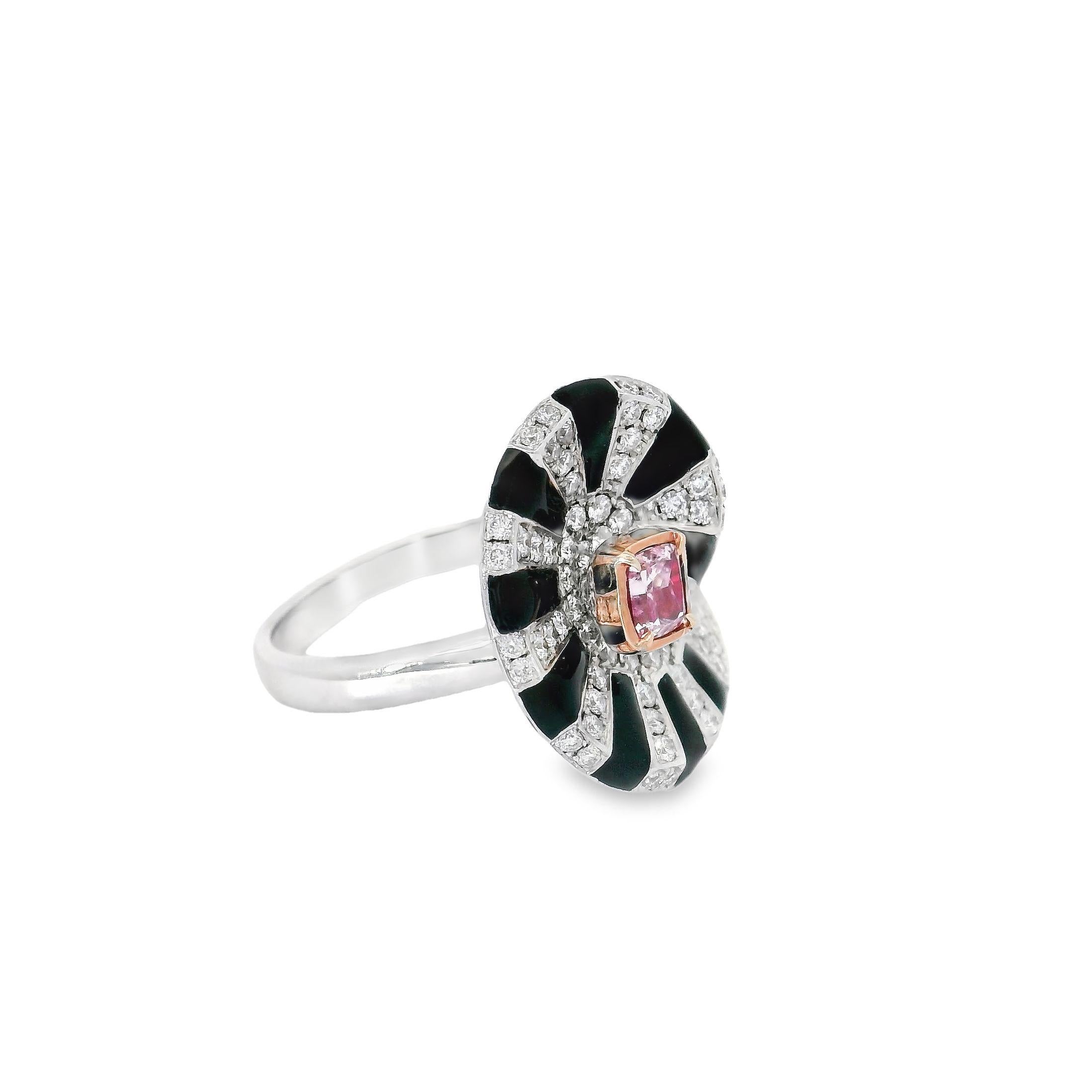  0.27 Karat Rosa Diamantring mit hellrosa Kissenschliff VS2 Reinheit GIA zertifiziert im Zustand „Neu“ im Angebot in Kowloon, HK