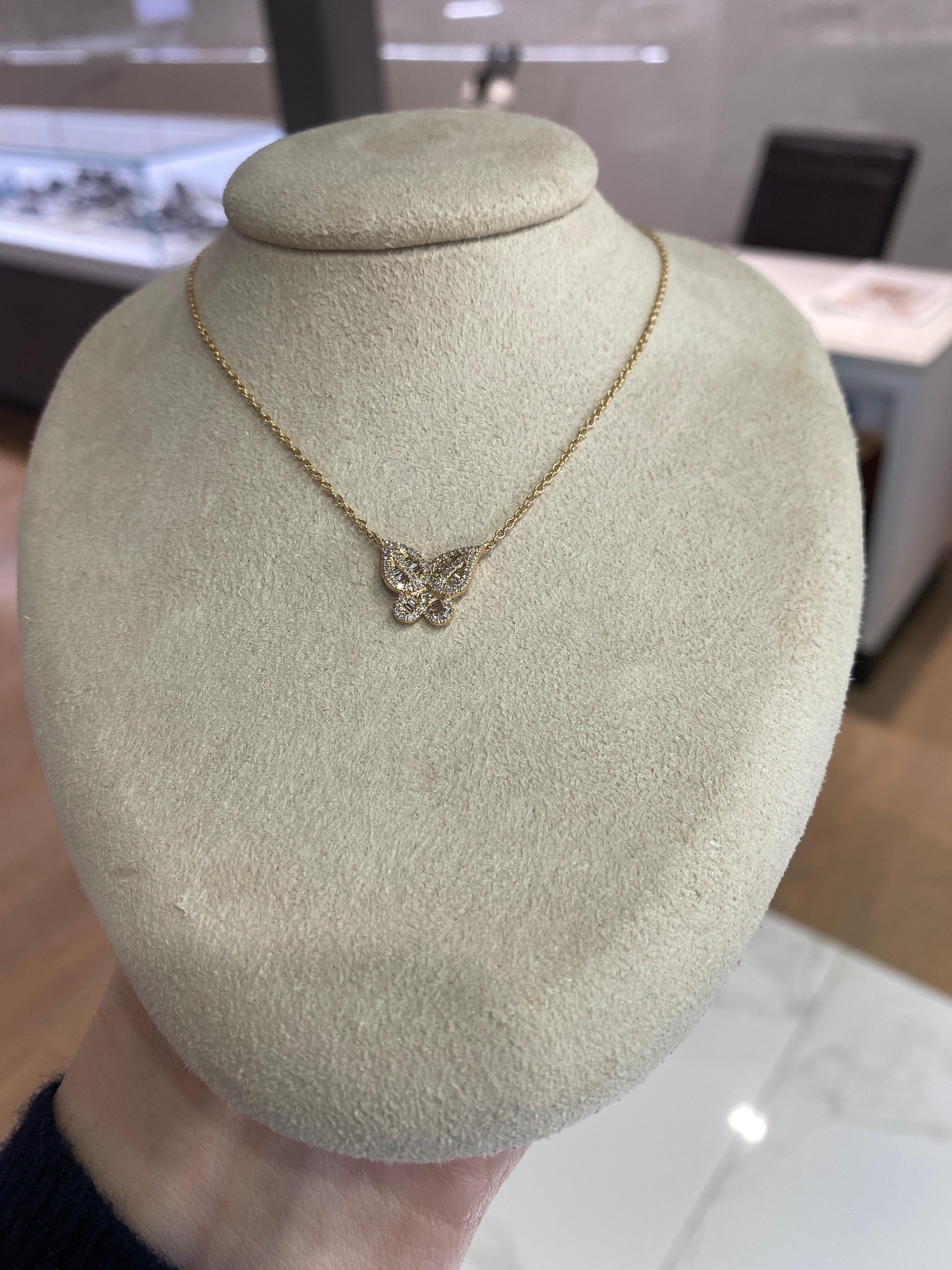 Halskette mit Schmetterlingsanhänger, 0,27 Karat Gesamtgewicht Baguette & runder Diamant im Angebot 6