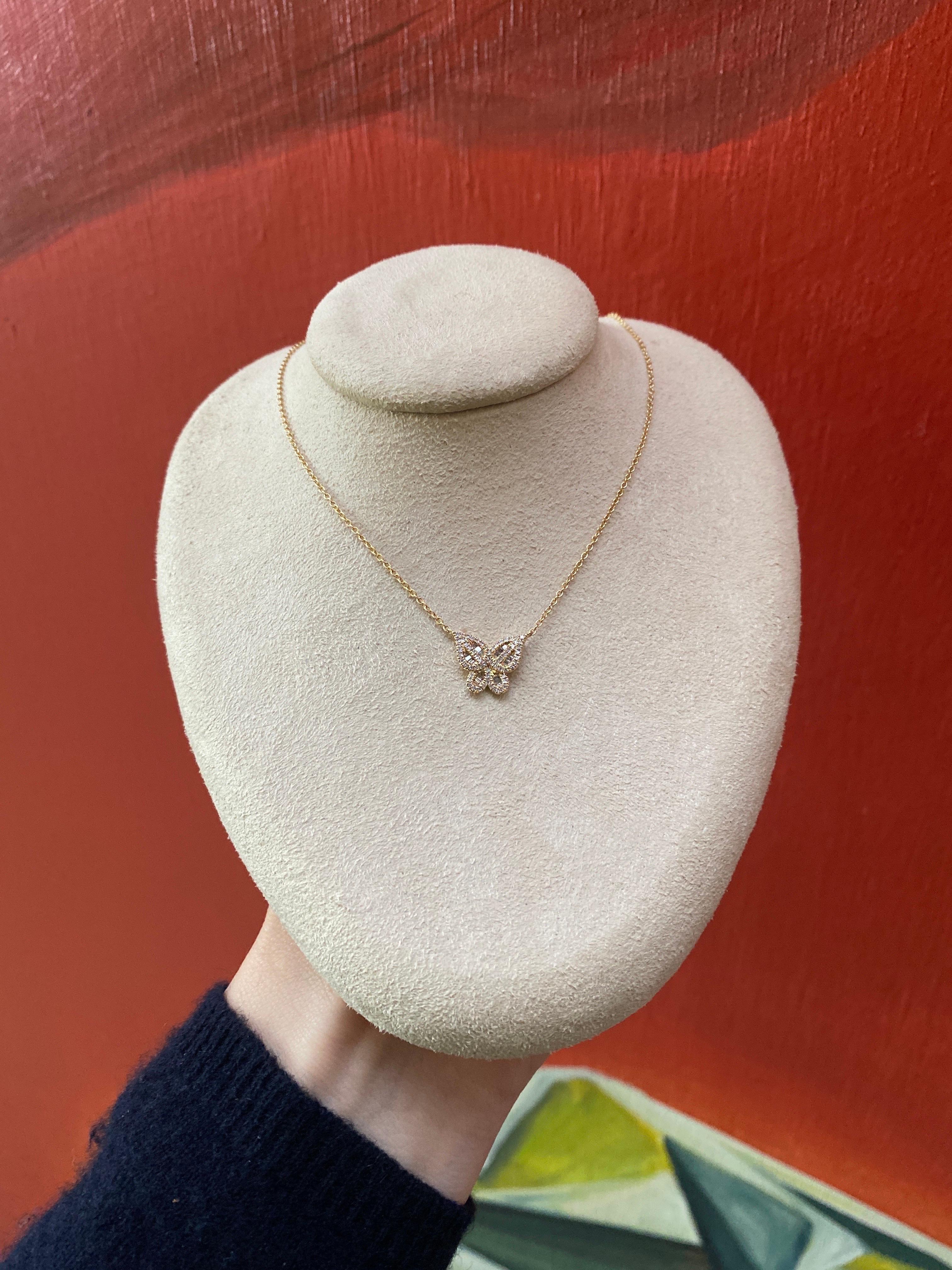 0.27 Carat Total Weight Baguette & Round Diamond Butterfly Pendant Necklace In New Condition For Sale In Houston, TX