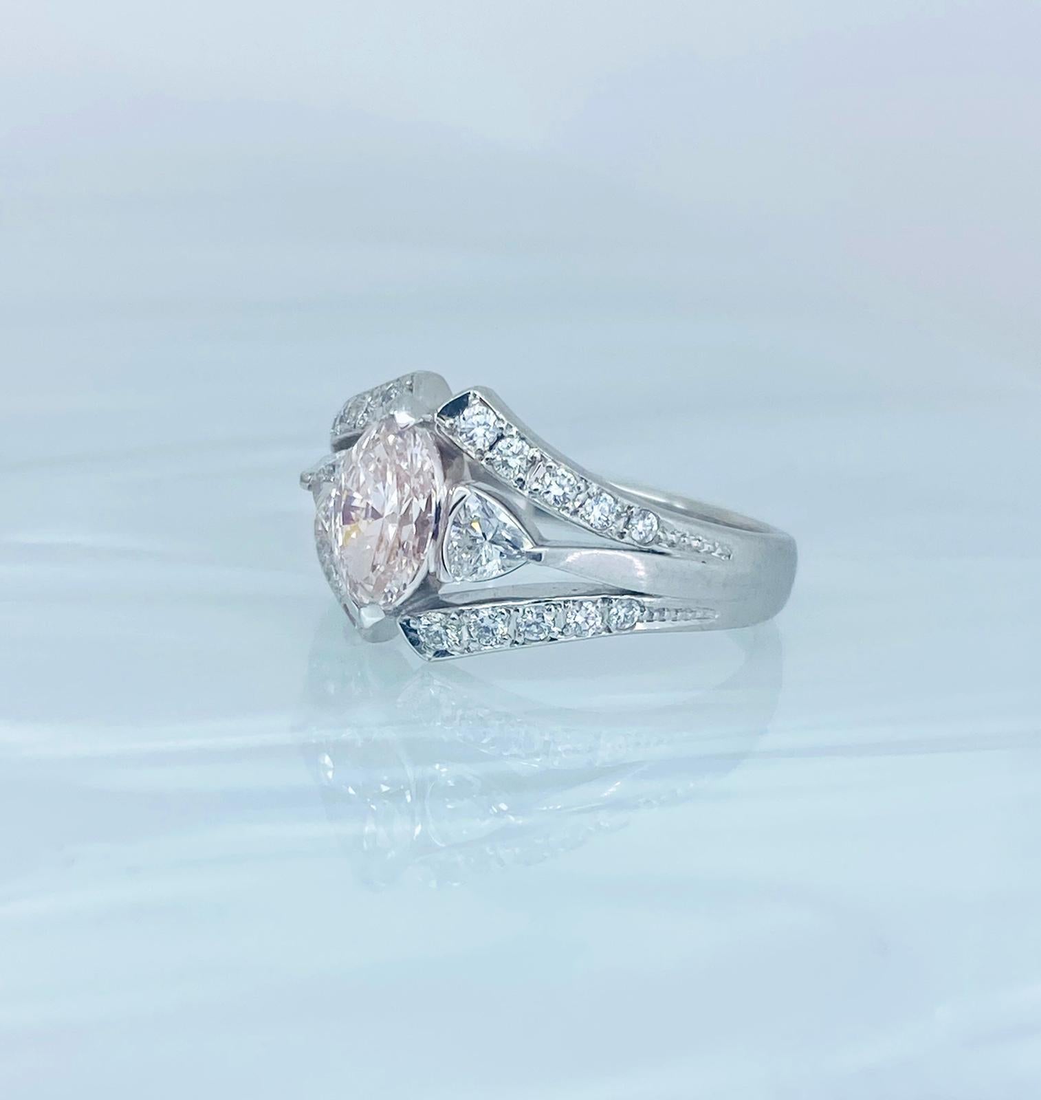 0.272 Carat Very Light Pink SI1 Clarity Diamond Ring For Sale 3