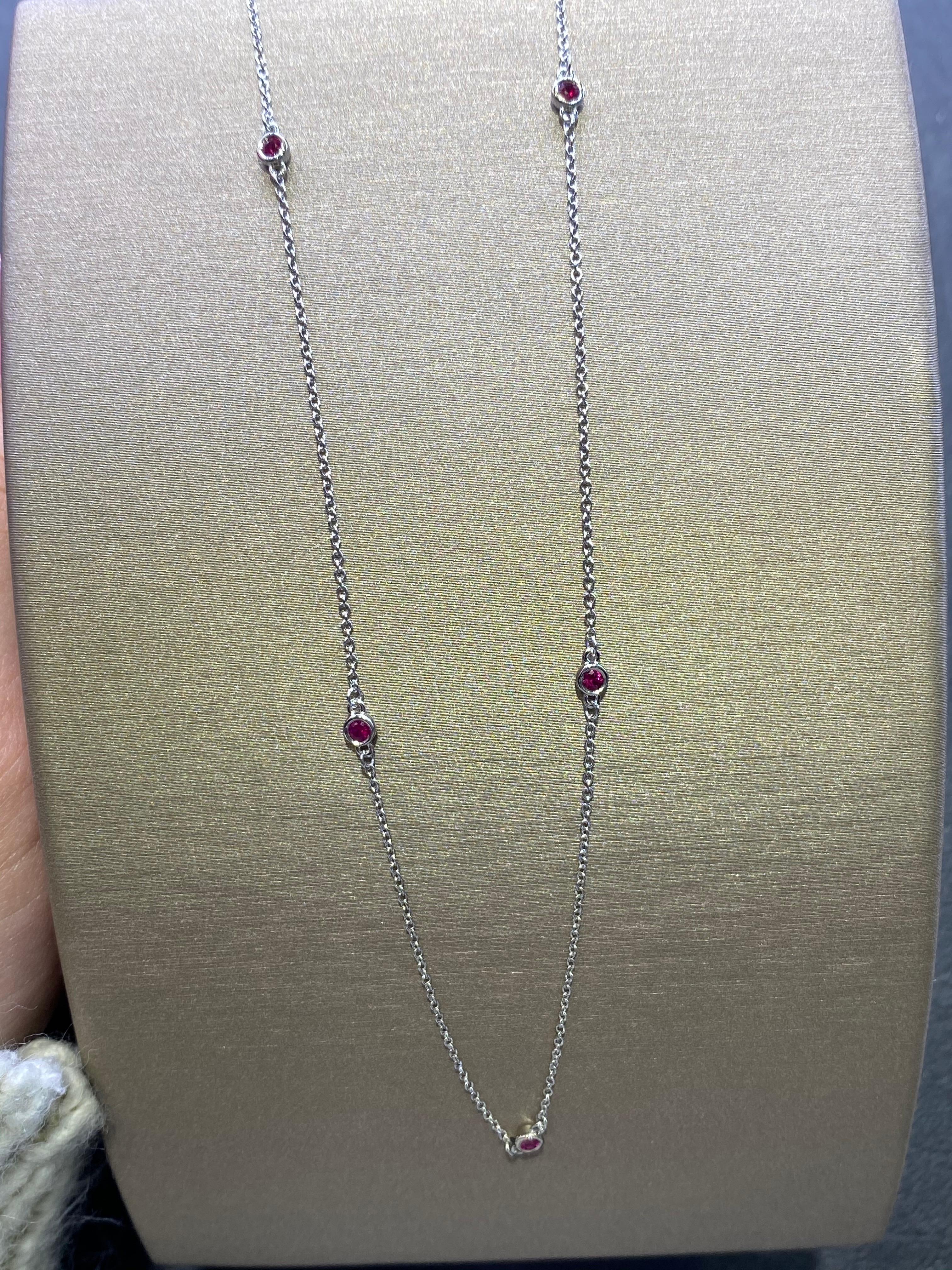 0.27 Carat Round Dark Pink Natural Sapphire Station Necklace in 14 Karat Gold In New Condition In Houston, TX