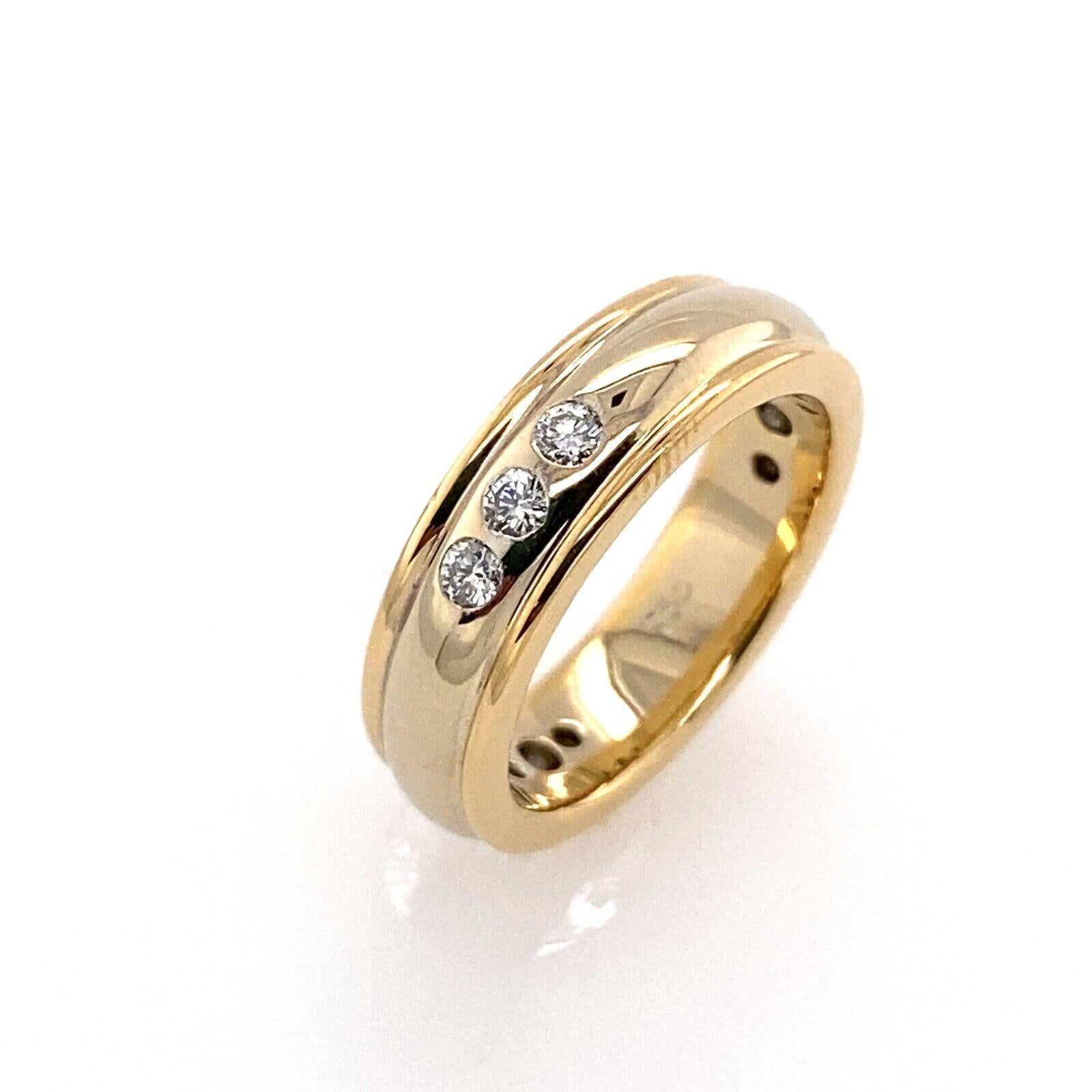 Round Cut 0.27ct Round Diamond Solid Band Ring Set with 9 F/VS in Yellow & White Gold For Sale