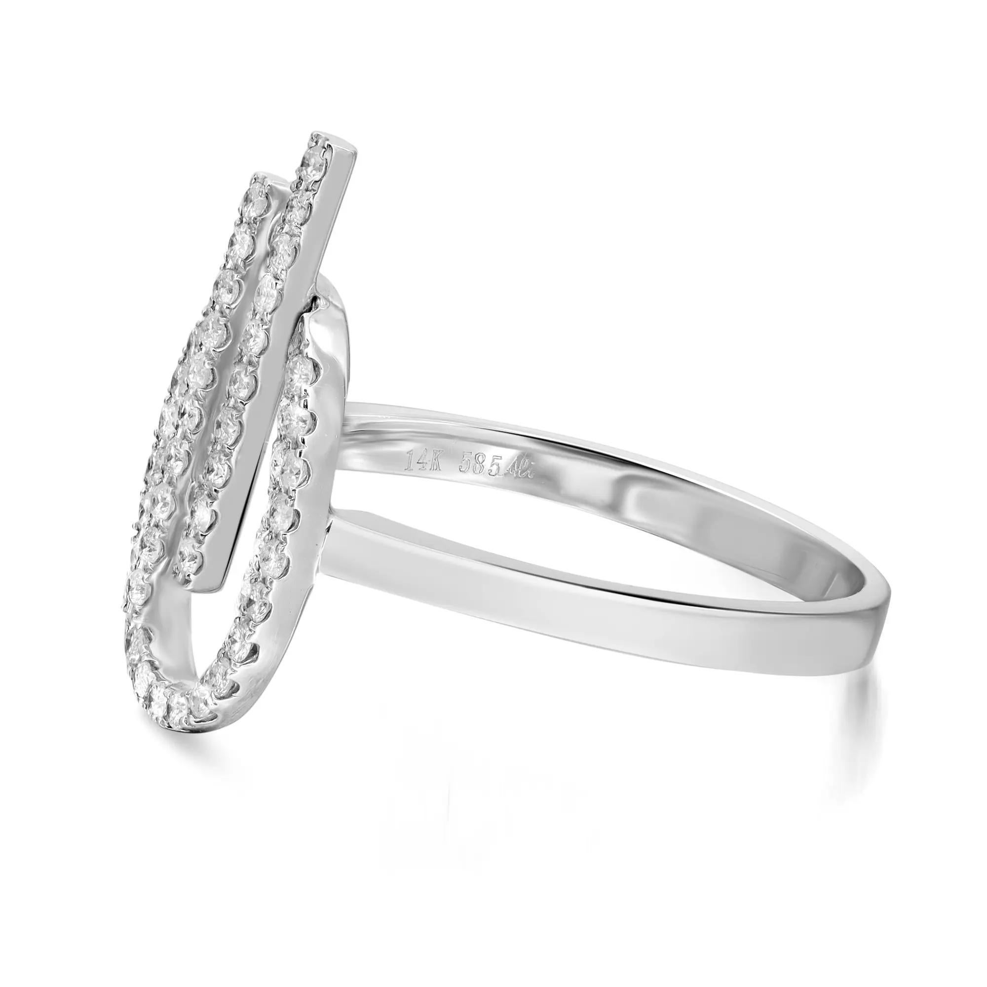 Modern 0.27Cttw Round Cut Diamond Ladies Fashion Ring 14K White Gold Size 7.5 For Sale
