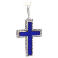 Ciondolo a forma di croce in oro giallo 15 carati con diamante e smalto blu da 0,28 carati Circa 1880