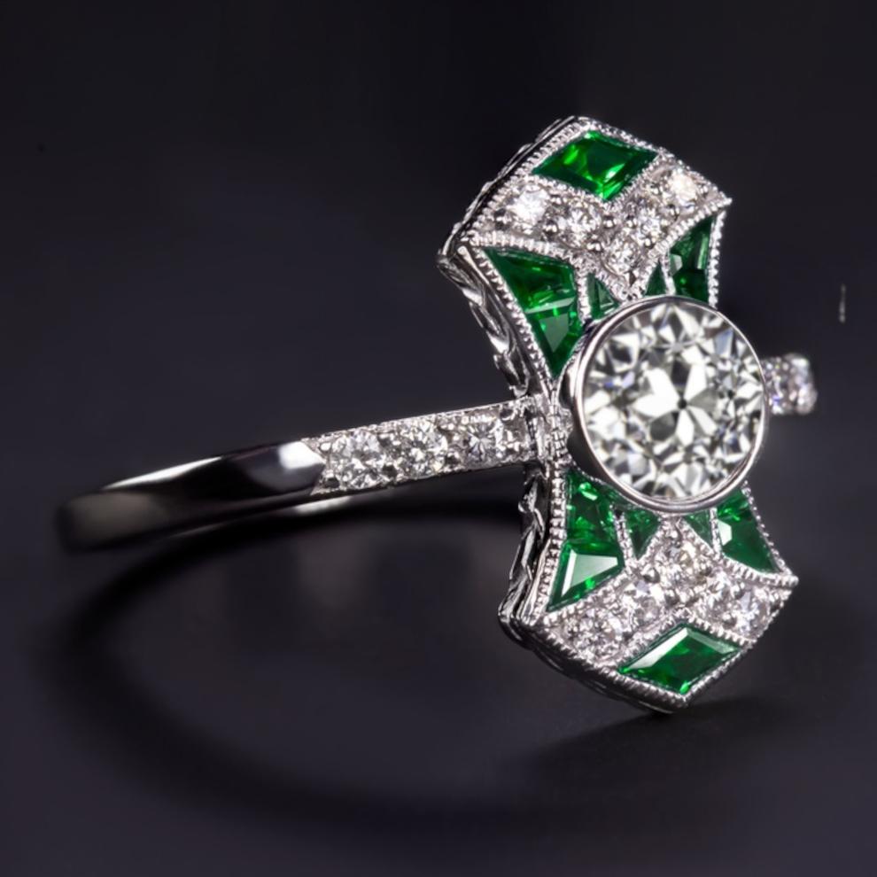 GIA Certified Emerald Art Deco Ring Diamond Old Mine European Cut In New Condition In Rome, IT