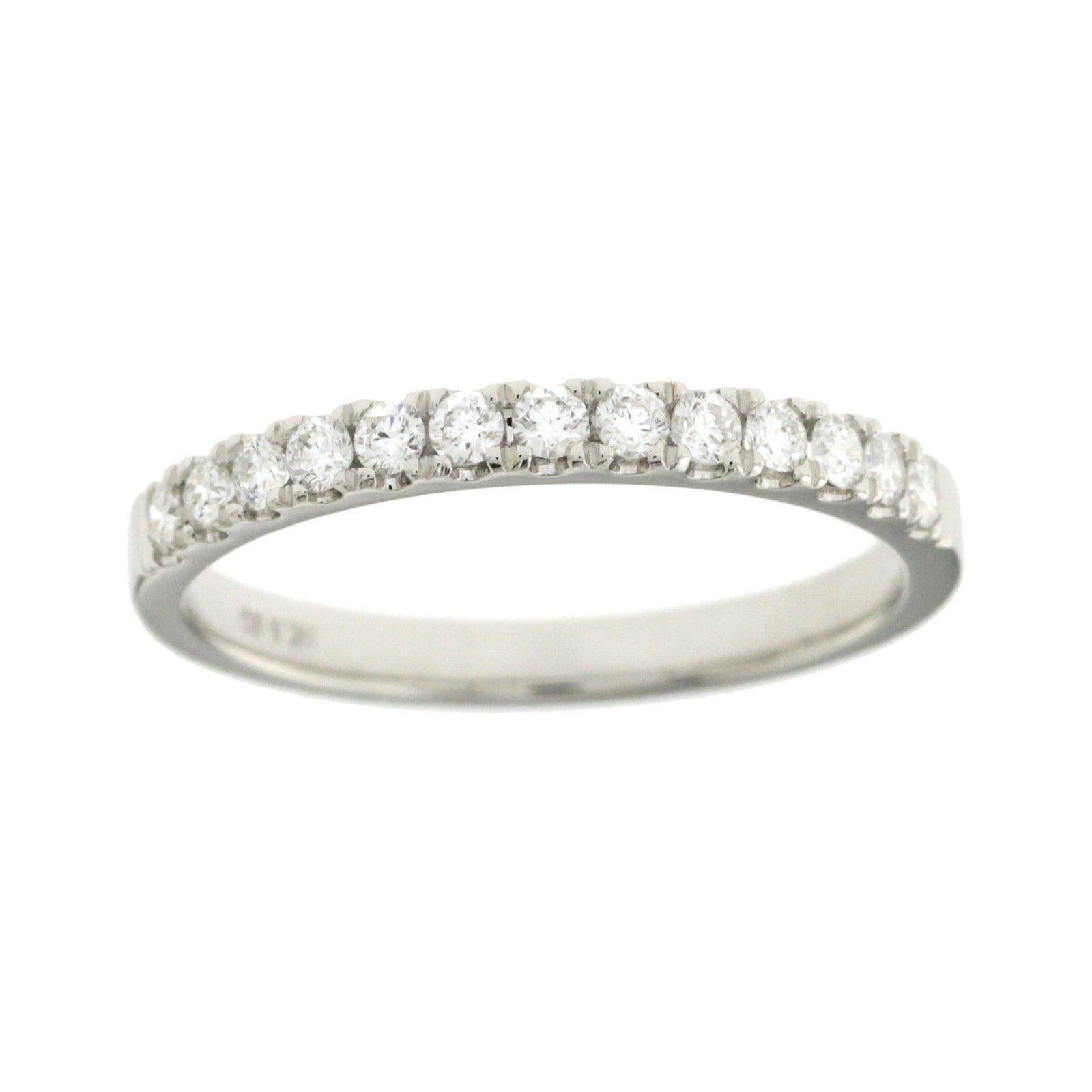 0.28 Carat Natural Diamonds G SI1 in 14 Karat White Gold Half Wedding Band Ring For Sale