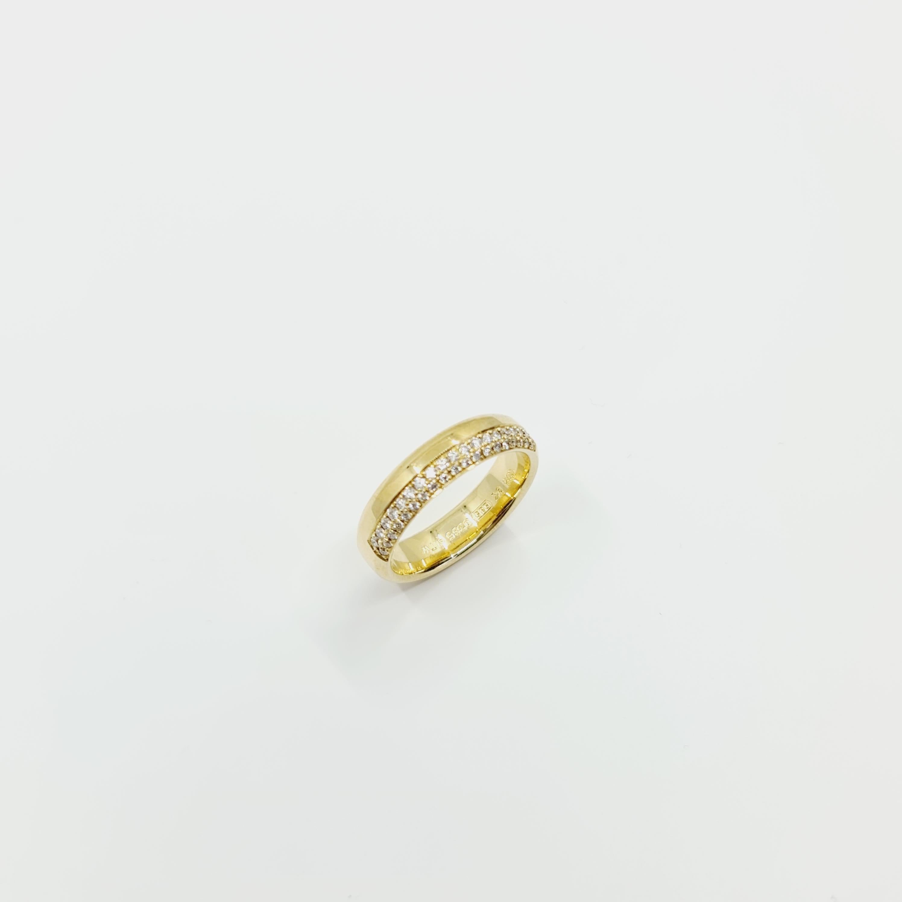 Women's 0.285 Carat Diamond Ring G/VS 14k Gold, Brilliant Cut Pave Diamonds For Sale