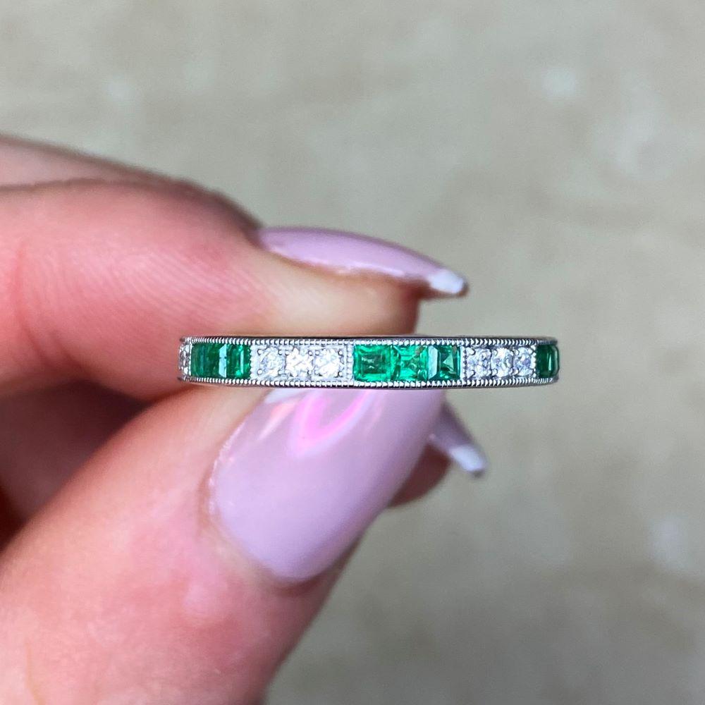 0.28ct Natural Emerald & 0.14ct Diamond Band Ring, Platinum For Sale 3