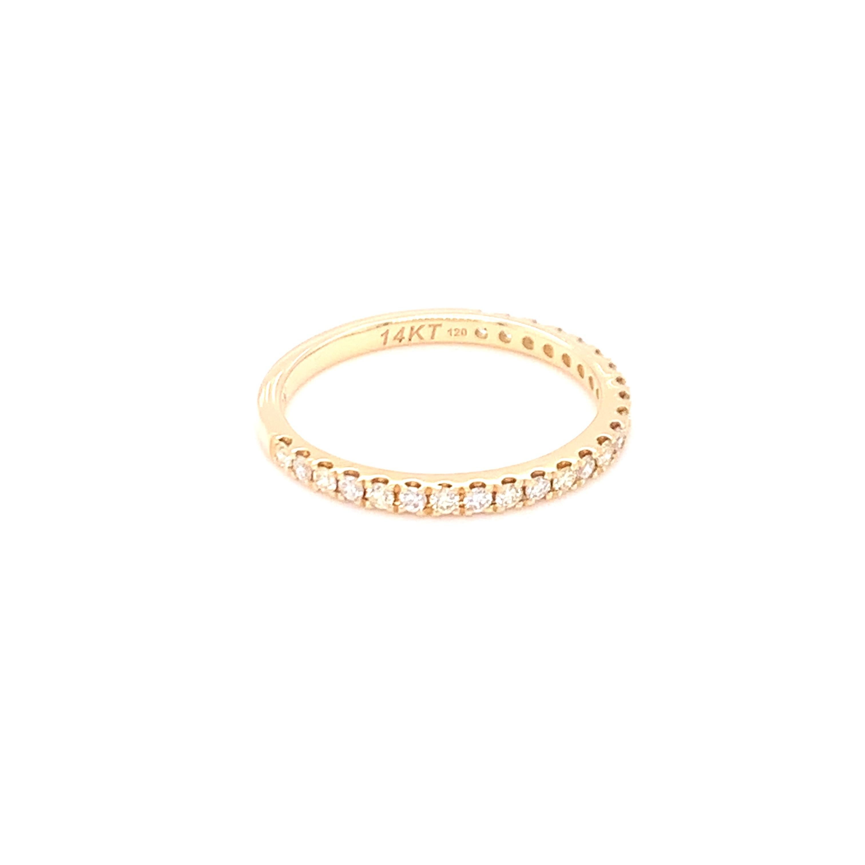 This simple and plain design band mounted on yellow gold is suitable for everyday wear.
Yellow Diamond: 0.15ct
White Diamond: 0.14ct
Gold: 14 K Yellow
Ring Size: 7