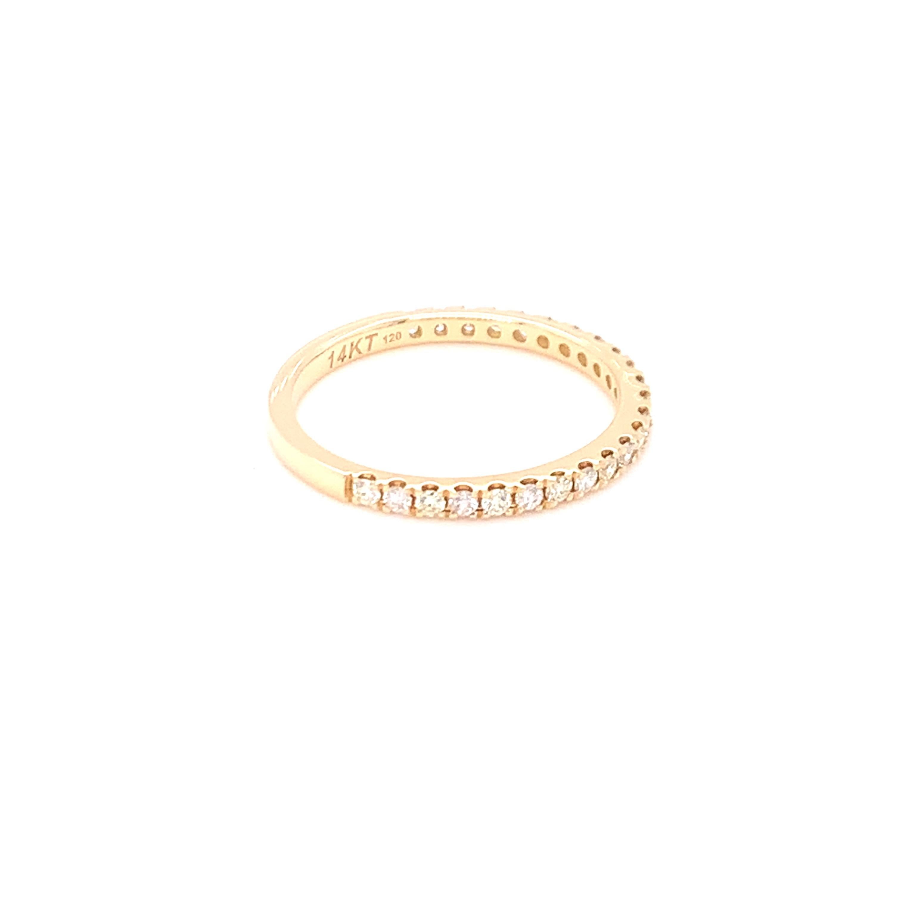 0.29 Carat Yellow & White Diamond Band in 14k Yellow Gold For Sale 1
