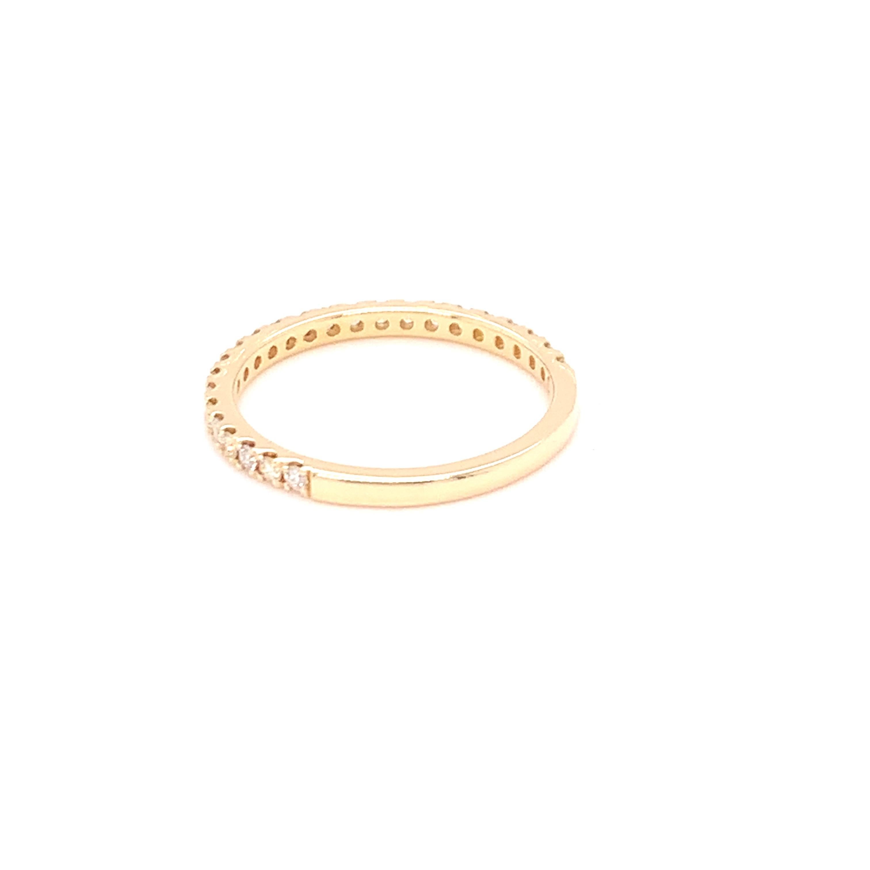 0.29 Carat Yellow & White Diamond Band in 14k Yellow Gold For Sale 3