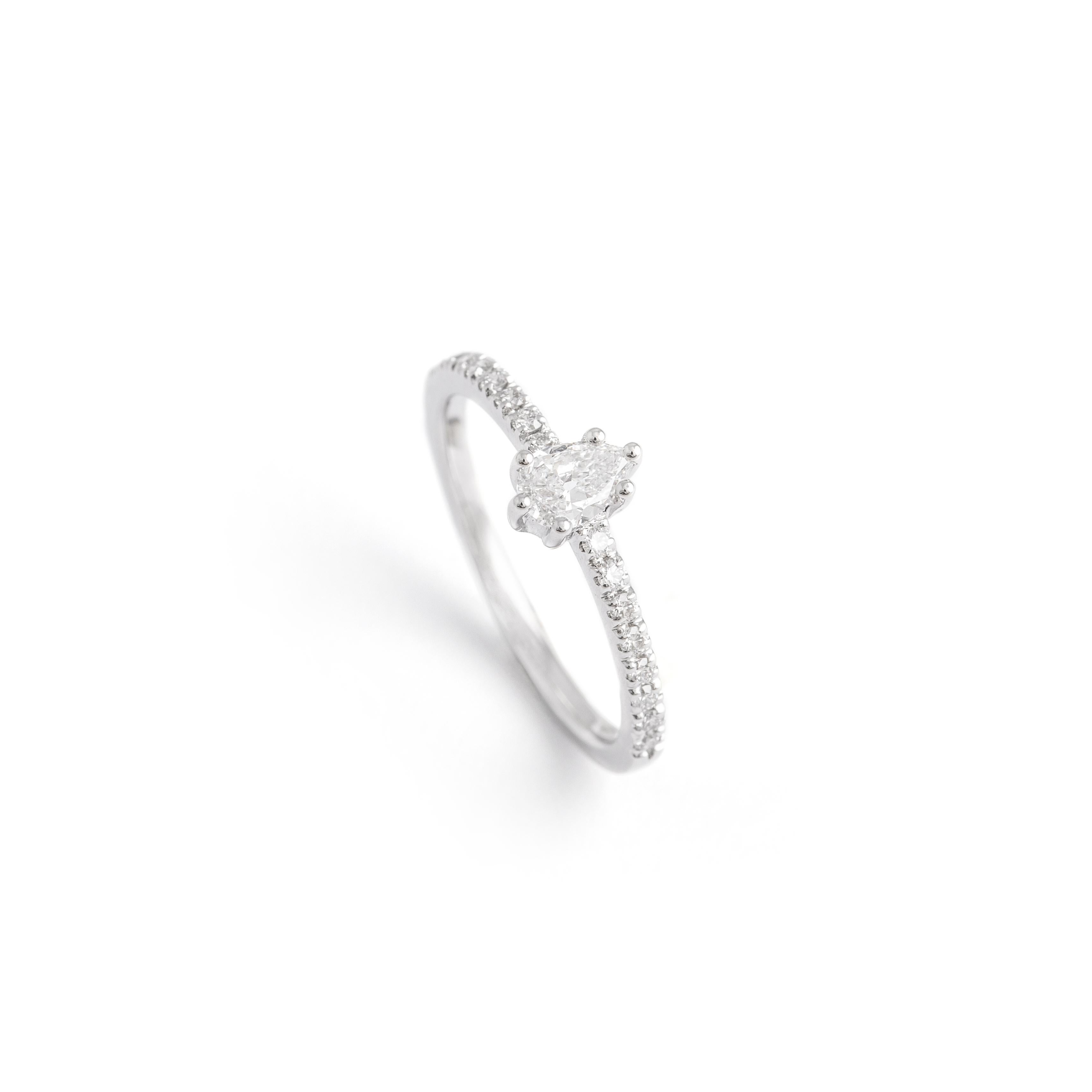 0.295 Carat Diamond Solitaire Ring For Sale 1
