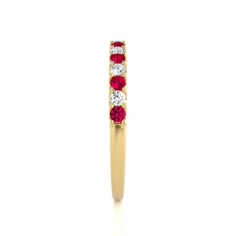 Round Cut 0.2Ct Diamond & 0.2Ct Ruby in 18K Yellow Gold Wedding Band 1981 Classic Ring For Sale