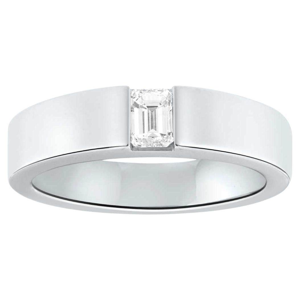 0.30 Carat 18K White Gold Men's Emerald Cut Diamond Ring For Sale