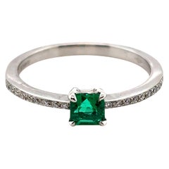 0.30 Carat Columbian Emerald and Diamond 18 Karat White Gold Engagement Ring