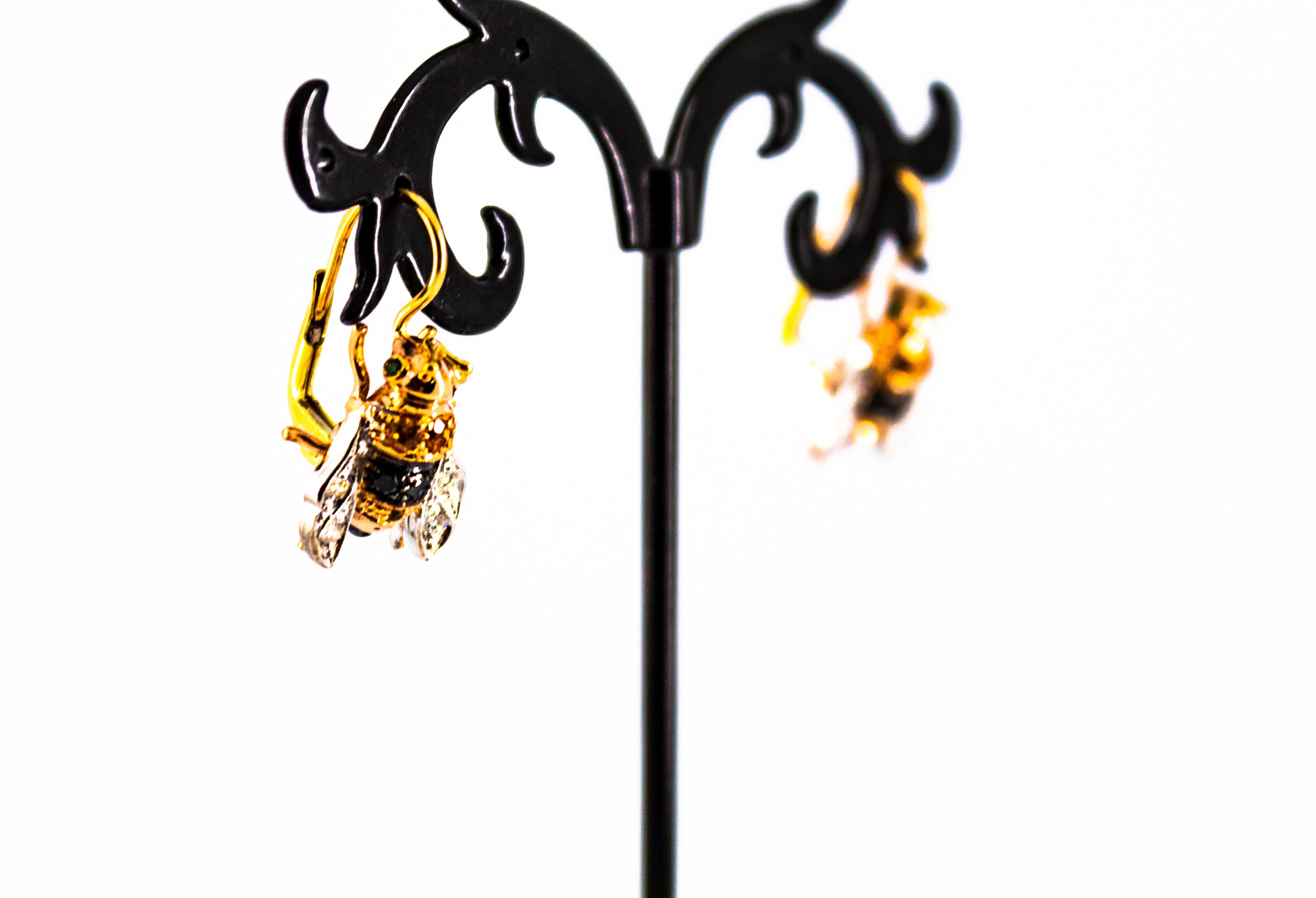 0.30 Carat Diamond 0.35 Yellow Sapphire Yellow Gold Lever-Back Bees Earrings For Sale 3