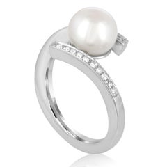 0.30 Carat Diamond and Pearl Bypass Gold Ring