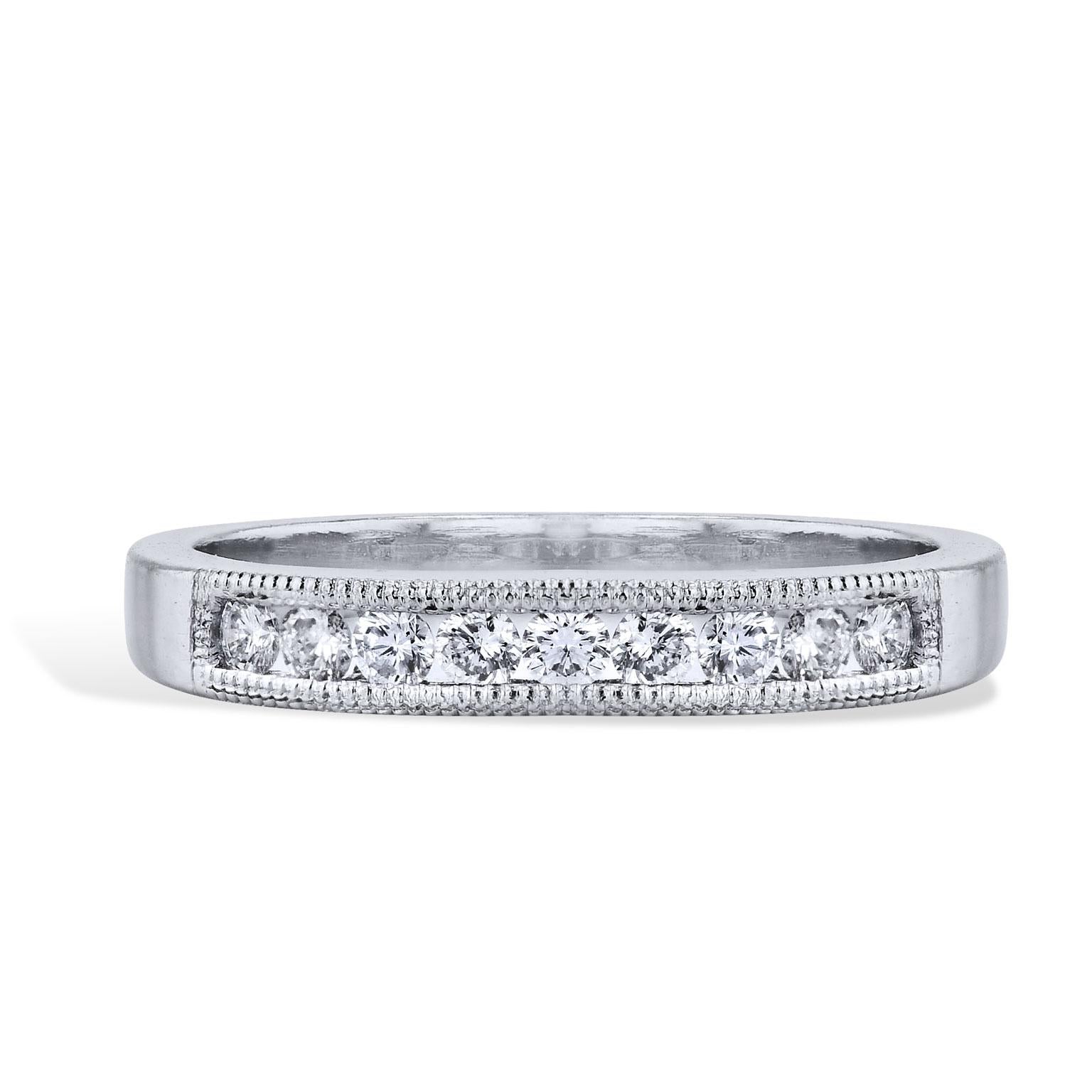 Estate 0.30 Carat Channel Set Diamond Band Platinum Ring In Excellent Condition For Sale In Miami, FL