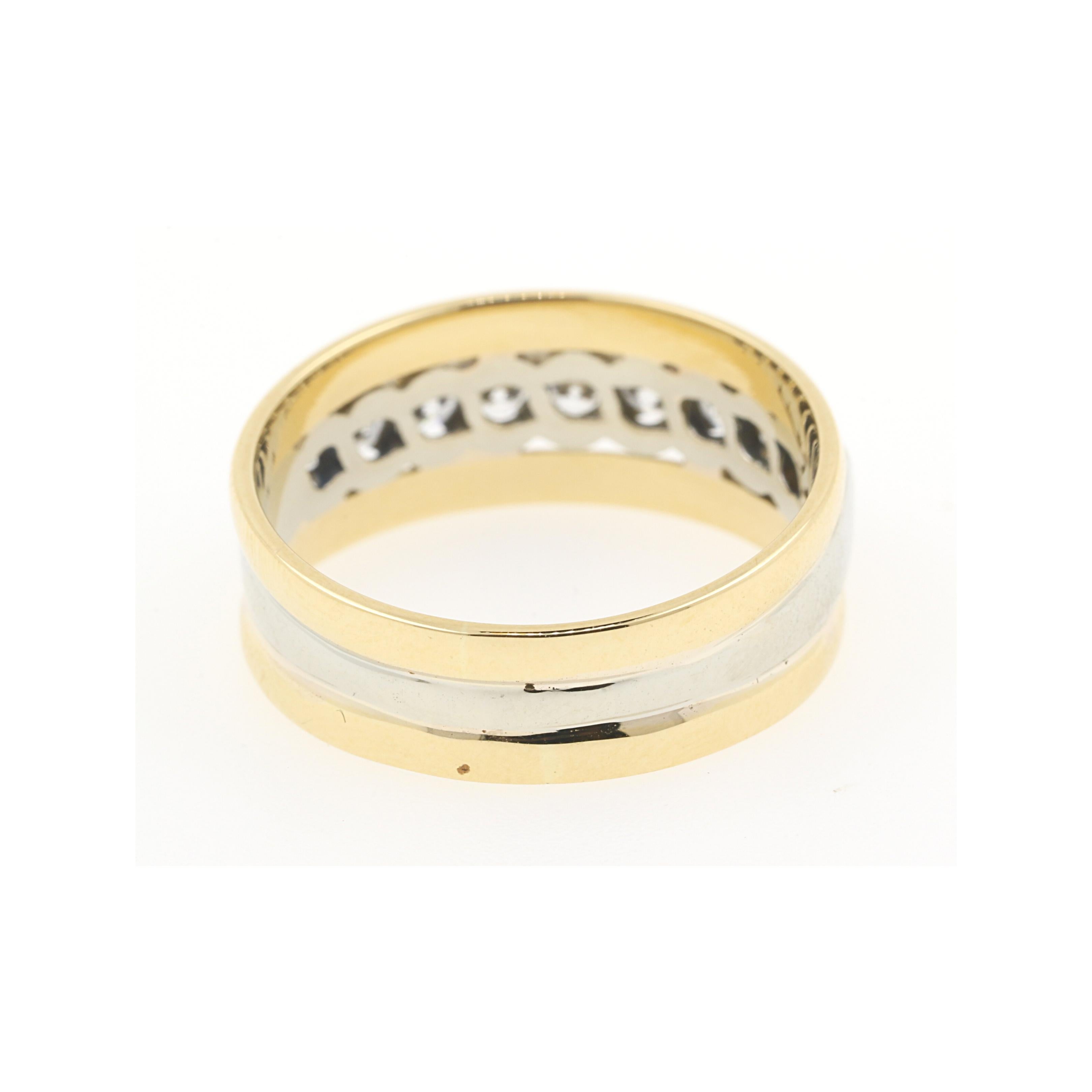 Women's 0.30 Carat Diamonds on 18 Karat Yellow and White Gold Wedding Band