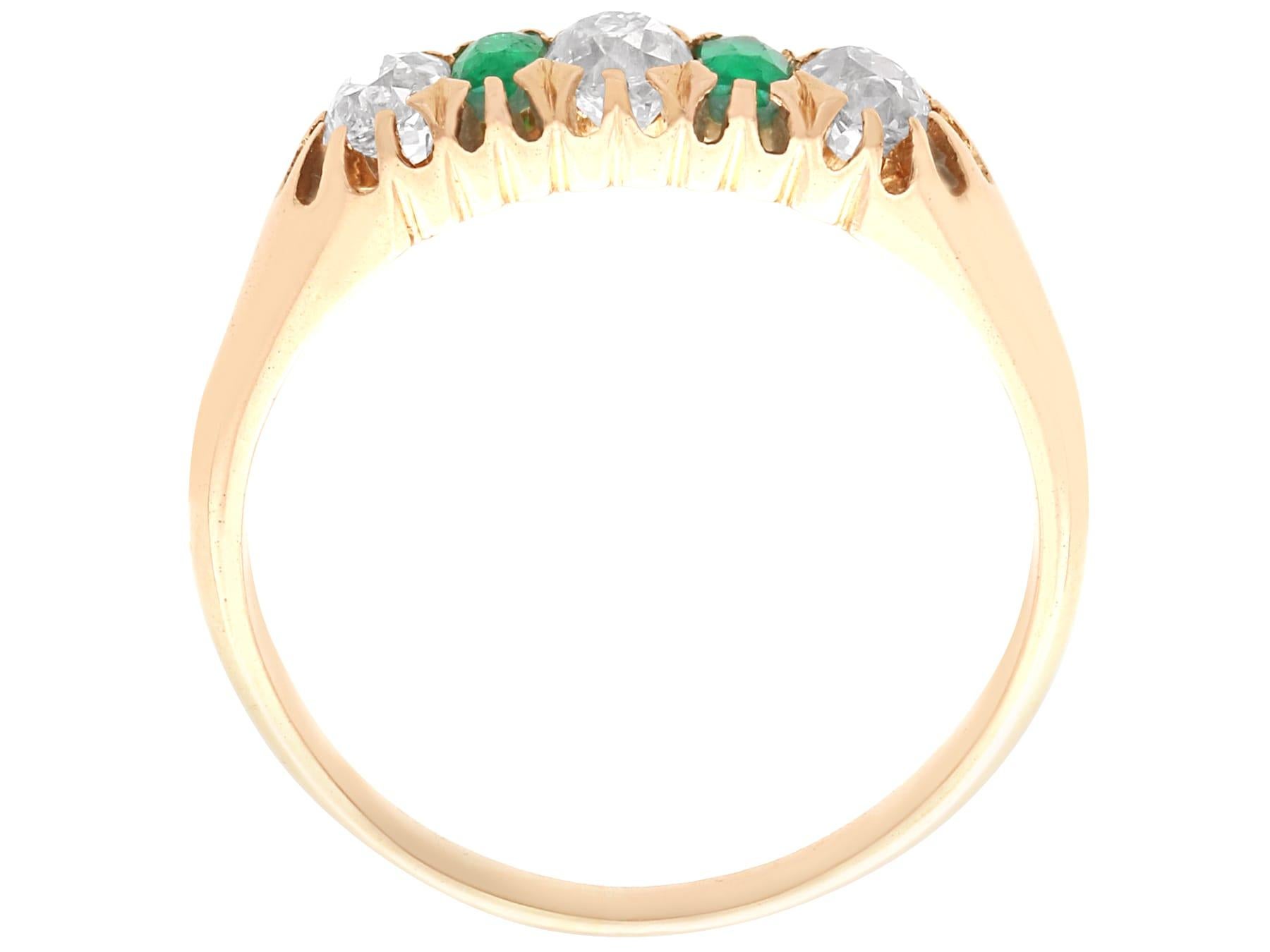 Anello con smeraldo da 0,30 carati e diamante da 0,60 carati in oro giallo 14k Circa 1925 in vendita 1