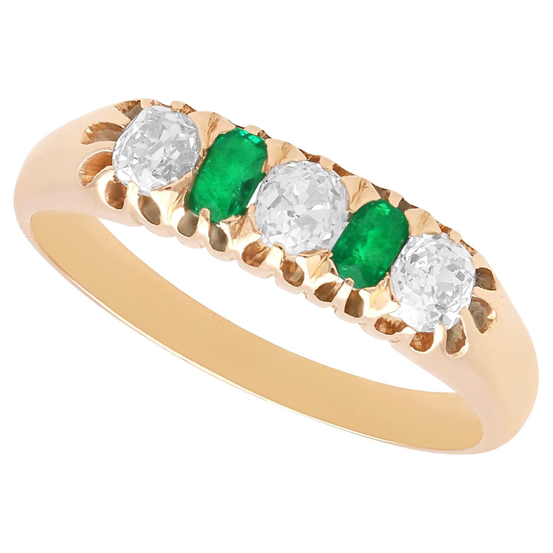 0,30 Karat Smaragd und 0,60 Karat Diamant 14k Gelbgold Ring CIRCA 1925