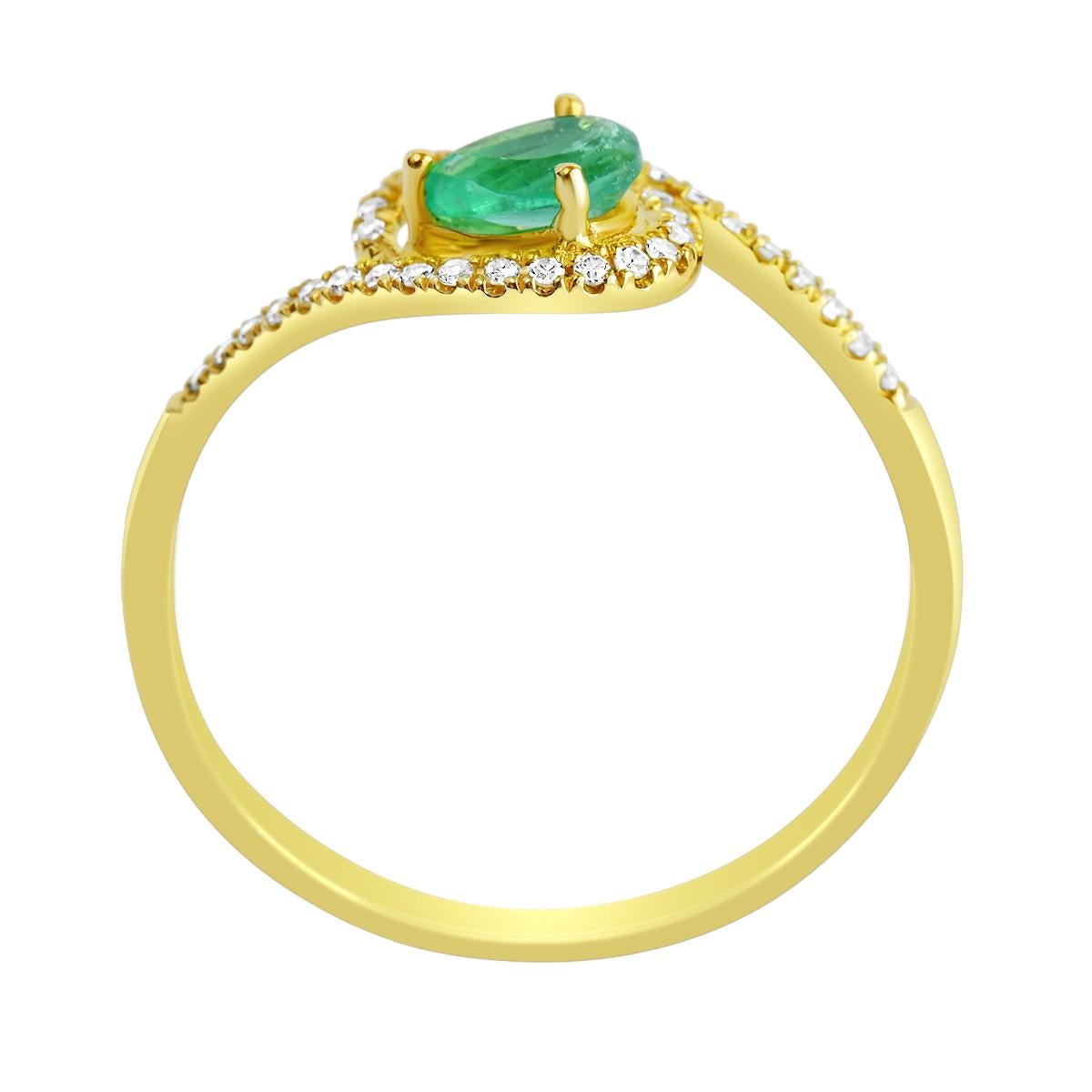 Women's 0.30 Carat Natural Pear Emerald Solid Gold Ring with 34 Microset Bright Diamonds