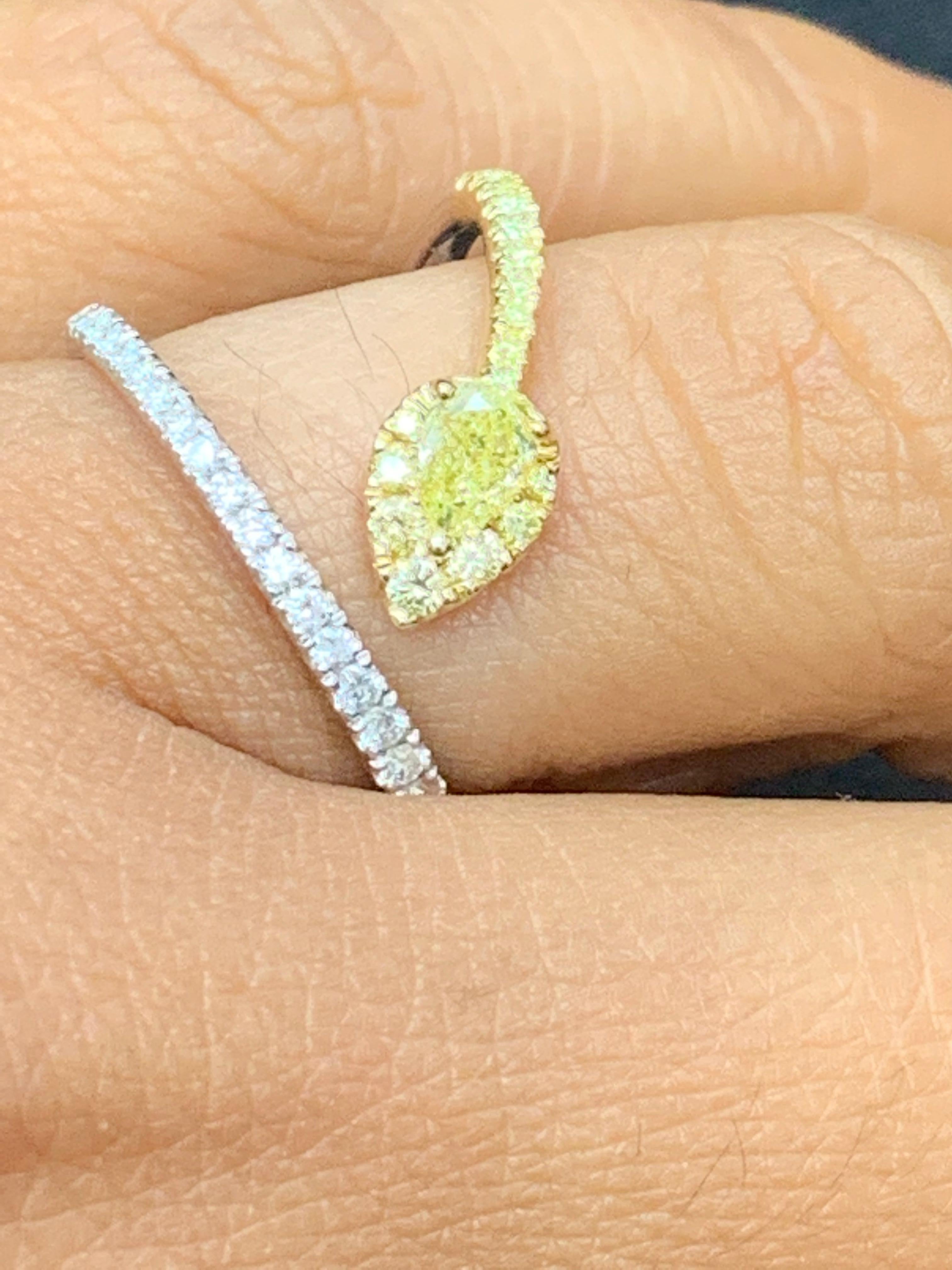 0.30 Carat Pear Shape Yellow Diamond Ring in 18K Mix Gold For Sale 9