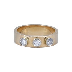 0.30 Carat Round Diamond Three-Stone Ring